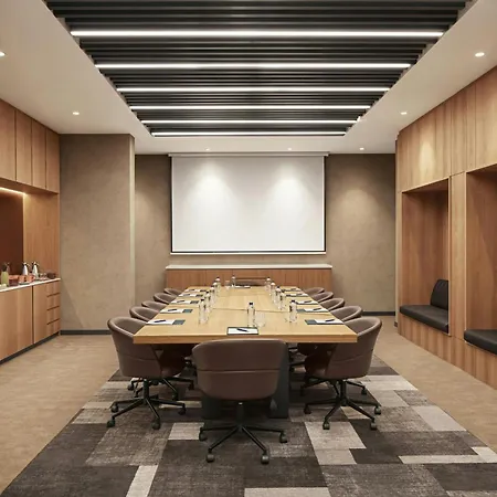 Four Points By Sheraton Pendik 호텔 4*