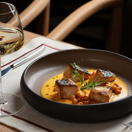 Szálloda Four Points By Sheraton Pendik