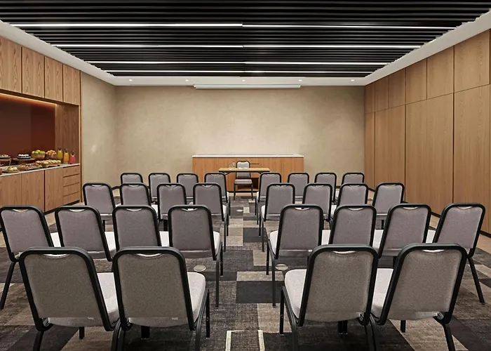 Four Points By Sheraton Pendik Hotel